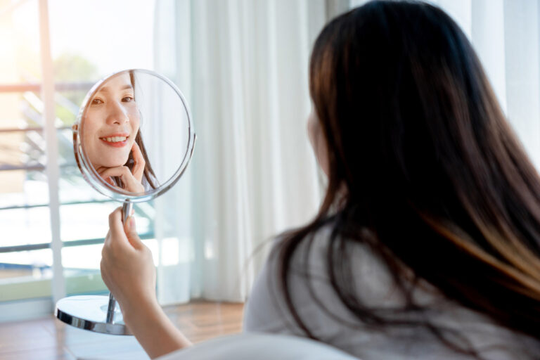 Your Ultimate Guide: How to Get Rid of Clogged Pores for Good